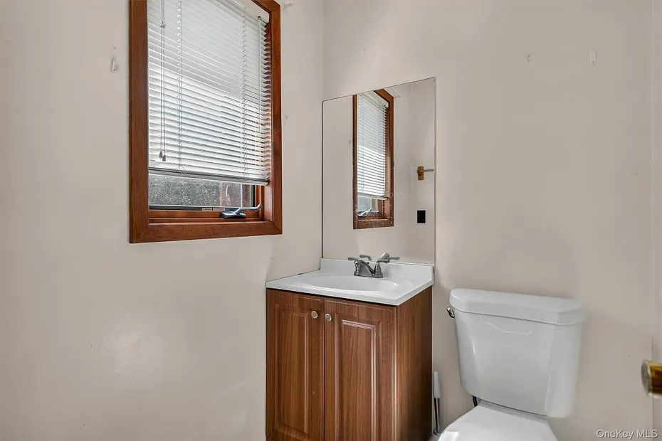 154 Eagleton Drive Photo 7
