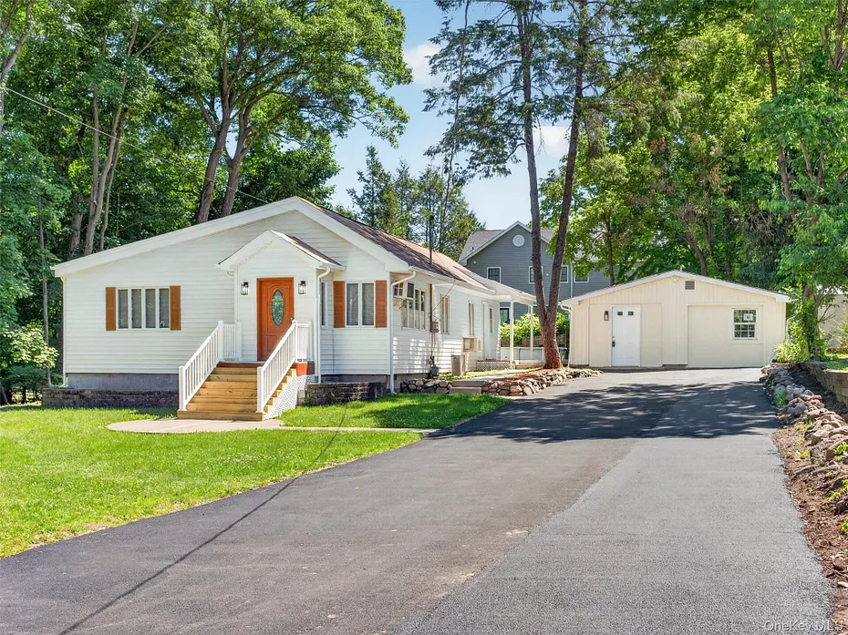 14 Forest Glen Road Photo 1