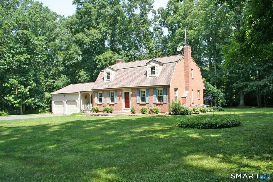 25 1/2 Edgerton Street Photo 1