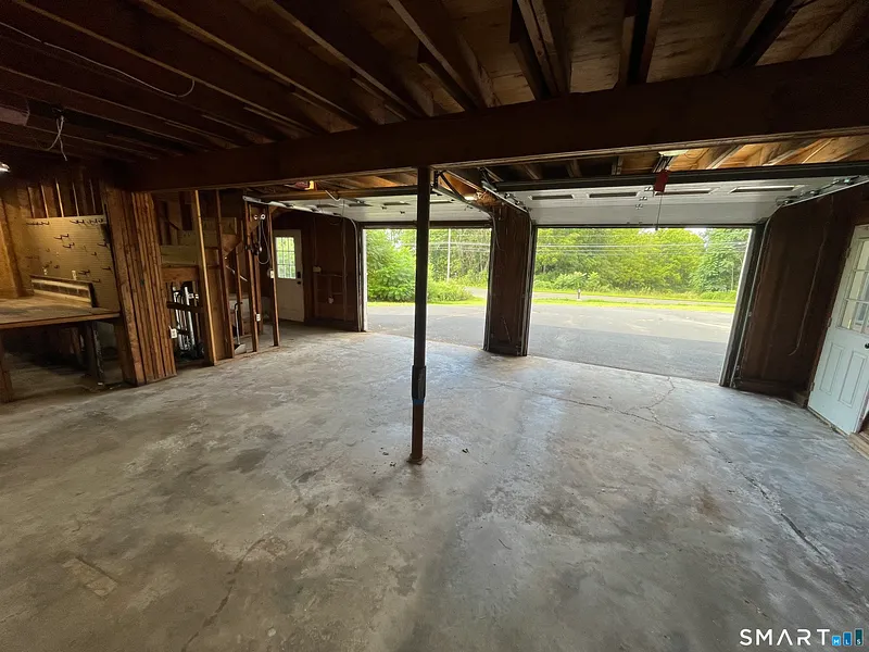 303 Somers Road Photo 37