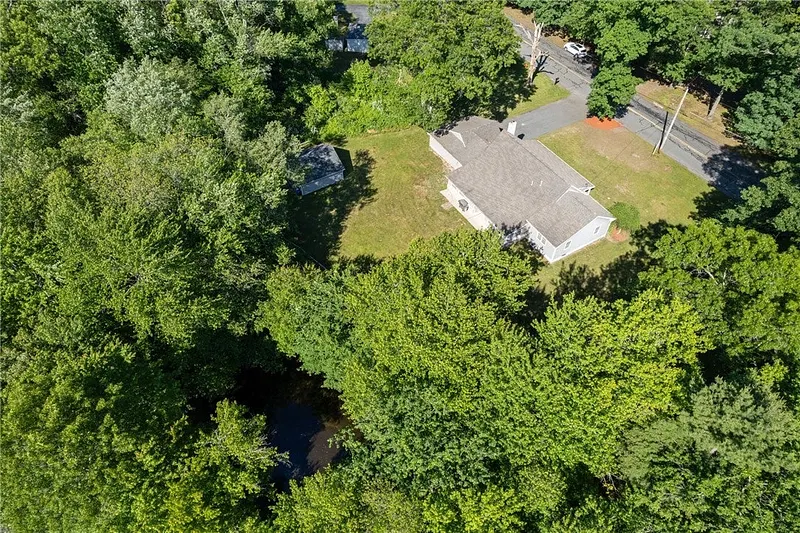 380 Woodward Avenue Photo 30