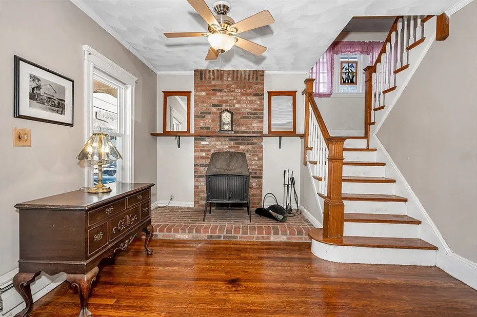 25 Wicklow Ave Photo 6