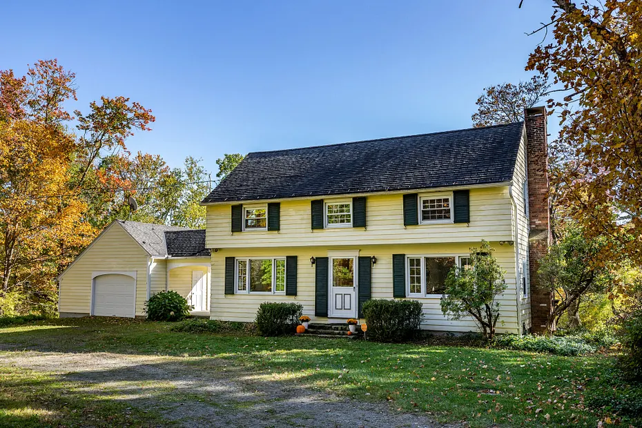 399 Cornwall Bridge Road Photo 1