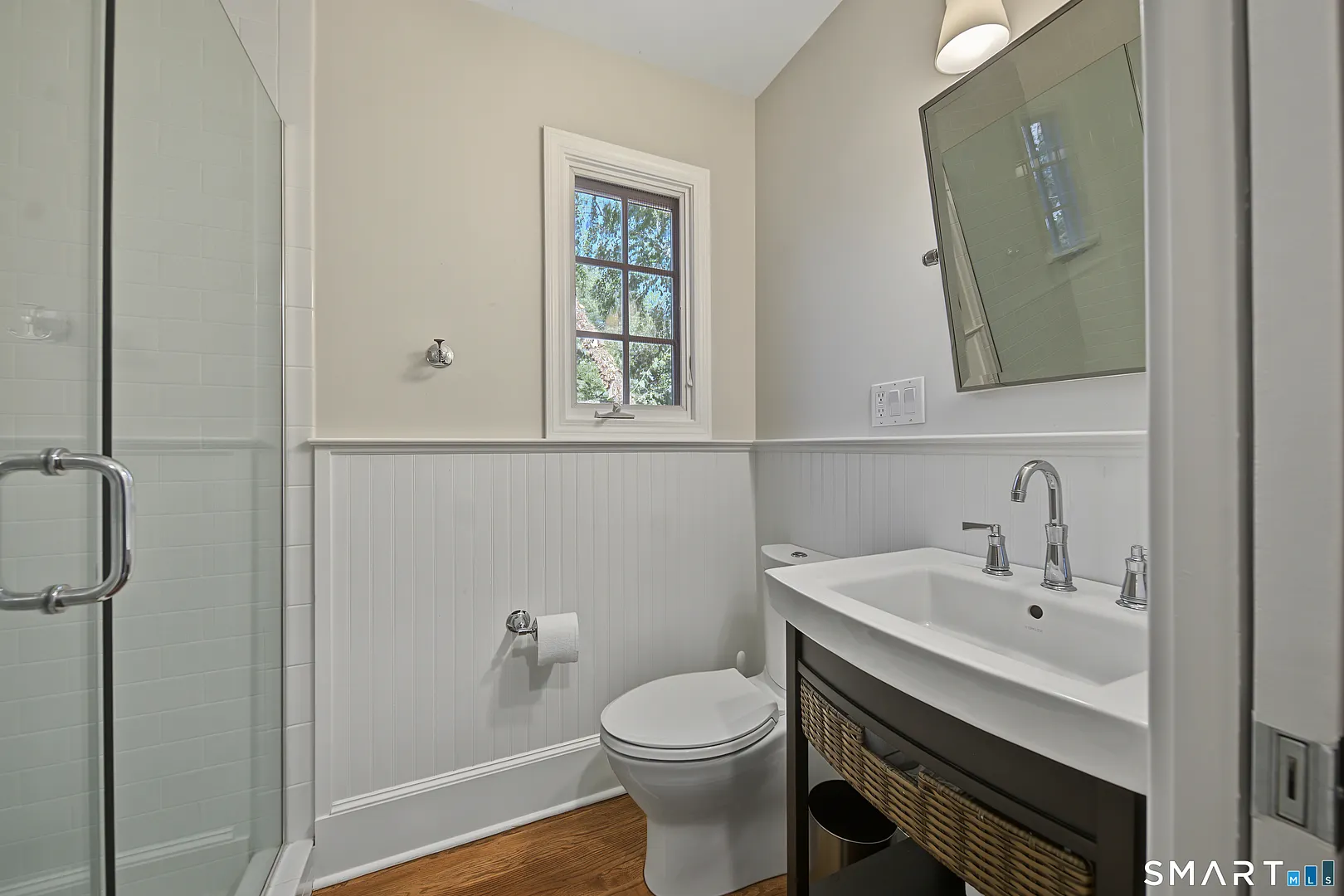373 Boston Post Road Photo 30