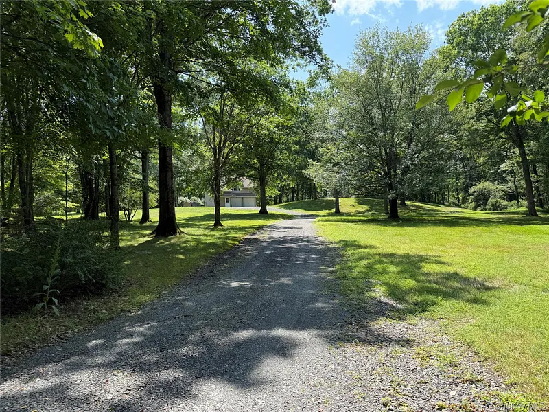 468 Decker Road Photo 19