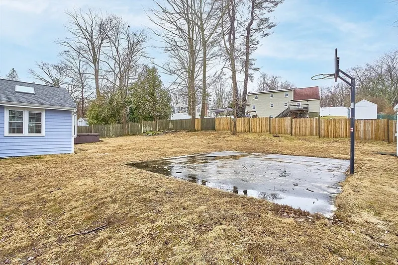 33 Eastview Road Photo 36