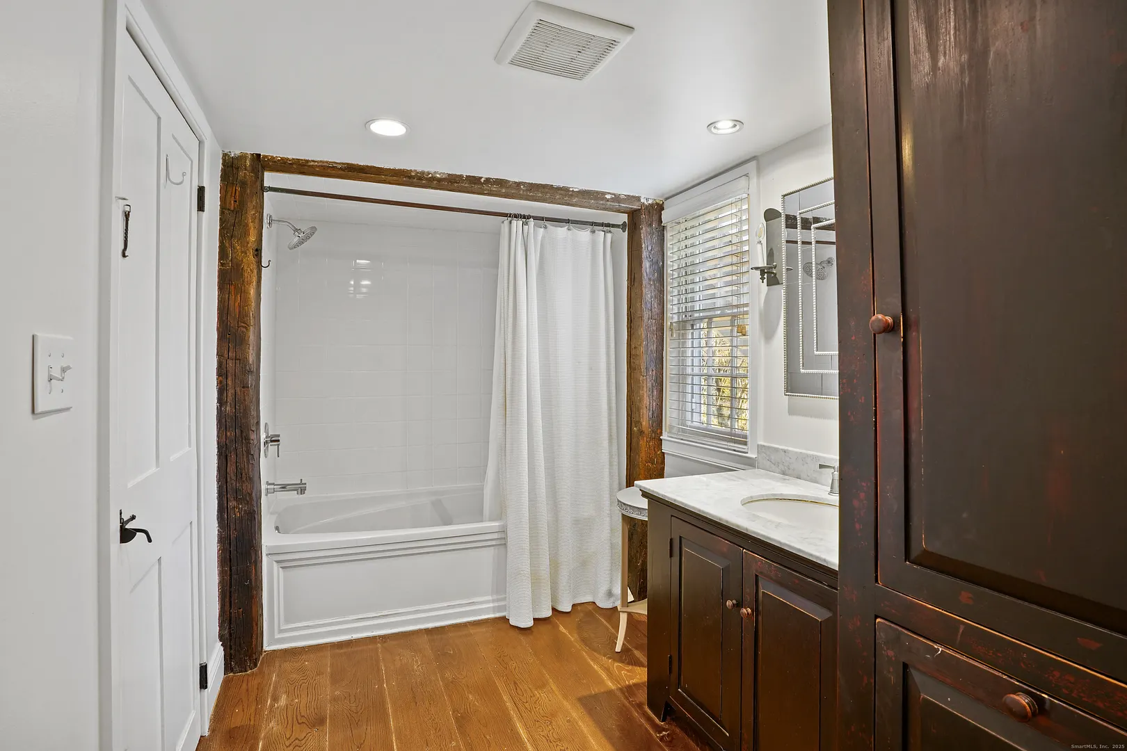 Redding Single Family Photo 17