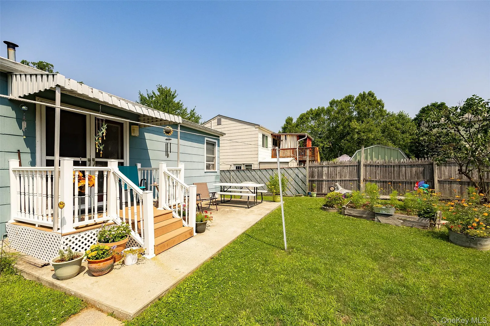76 Phillips Street Photo 25