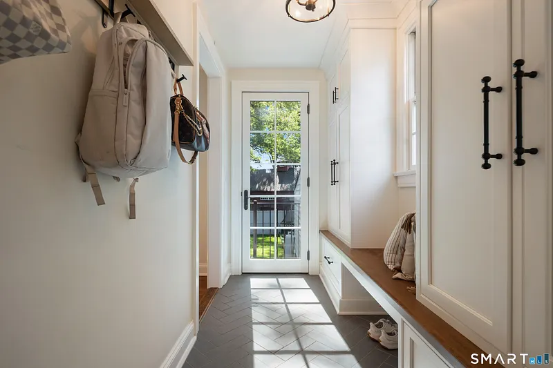 11 Highland Avenue Photo 35
