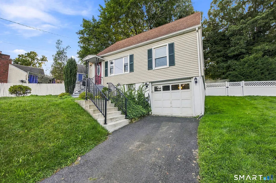15 Ashland Avenue Photo 5