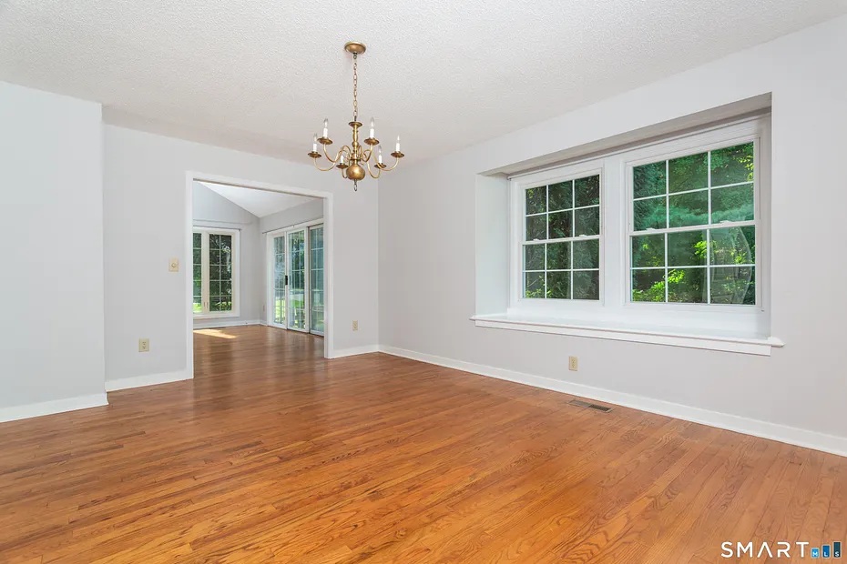 170 Glengarry Road #170 Photo 11