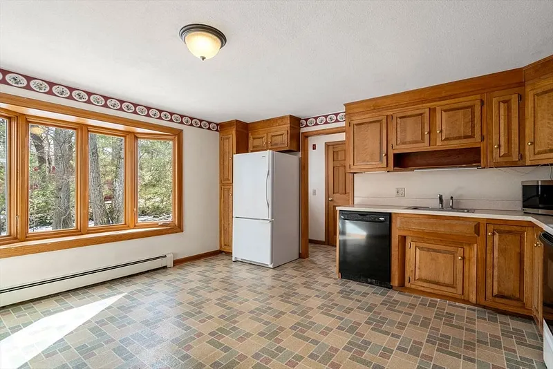 33 Brunnell Dr Photo 9