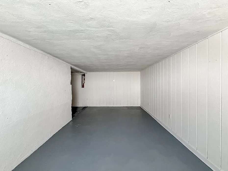 31 Millard Ave Photo 36