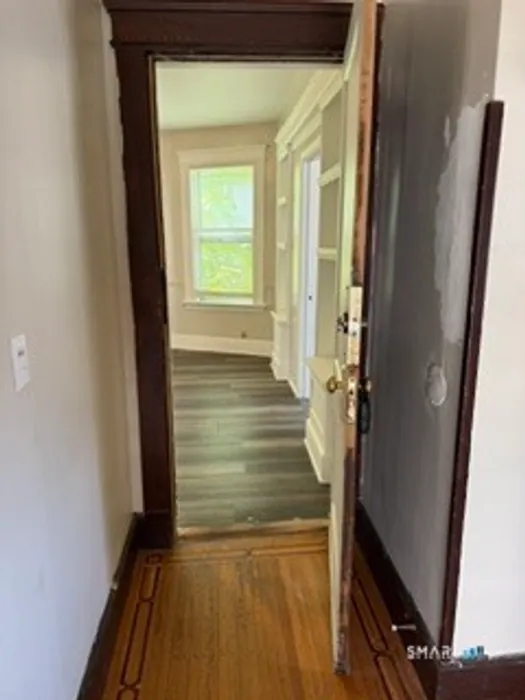 119 Hobart Street  #2nd floor Photo 3