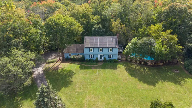 27 Danvers Road Photo 1