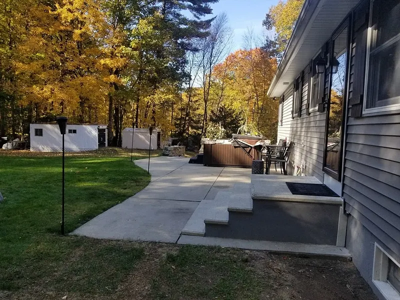 85 Paddock Rd Photo 34