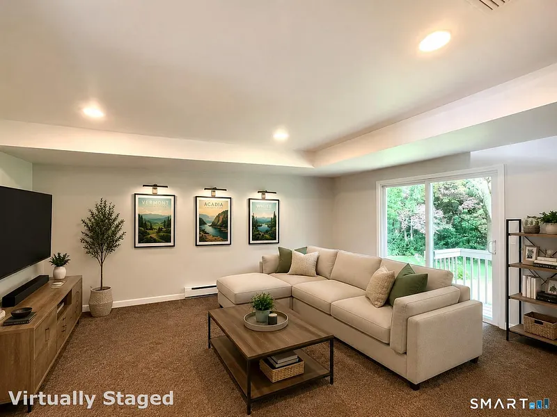 35 Woodmont Road Photo 10