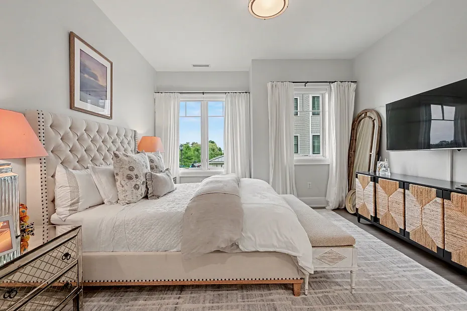740 Davenport Avenue  #1 Photo 26