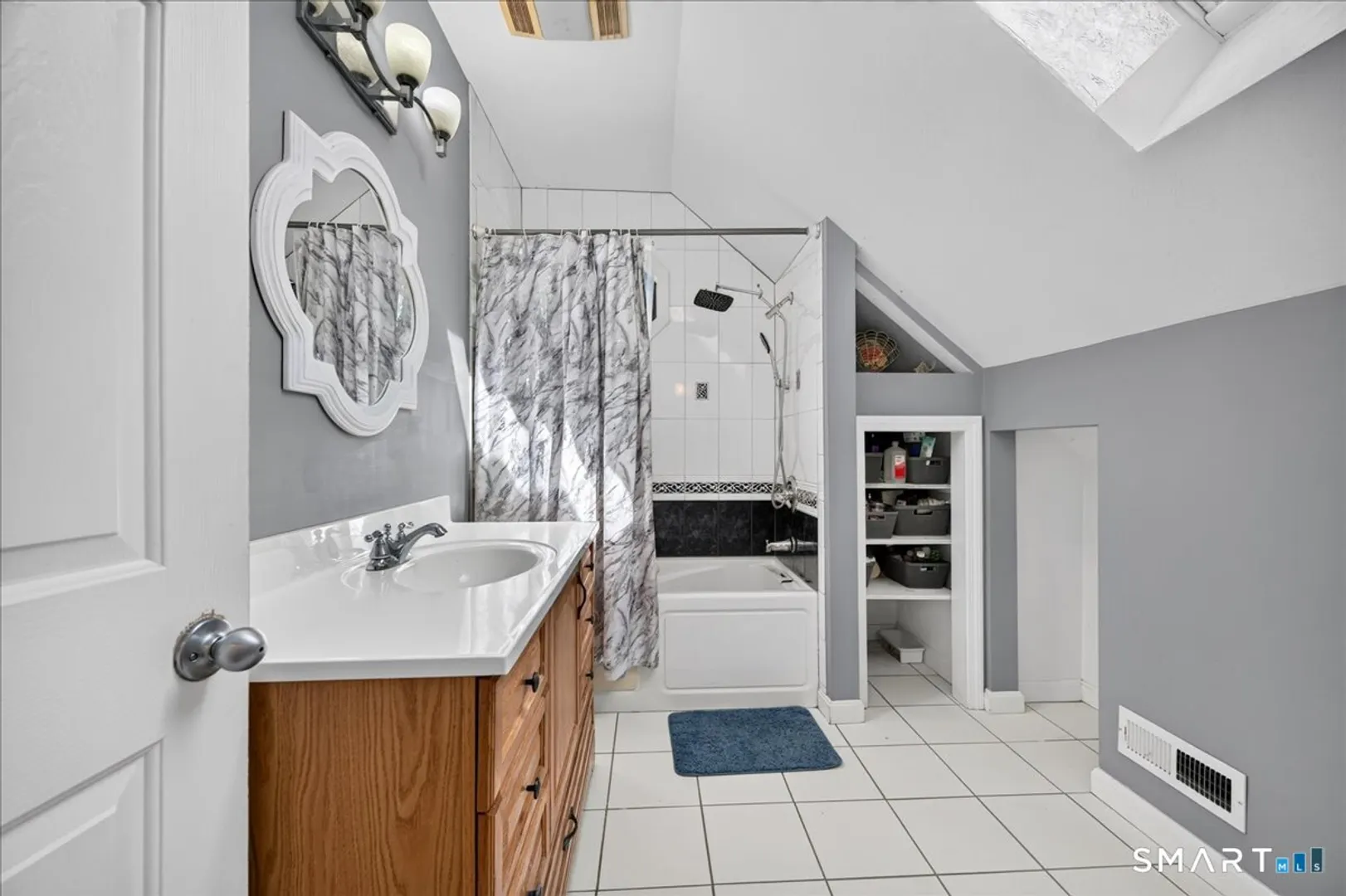 21 Thompson Road Photo 25