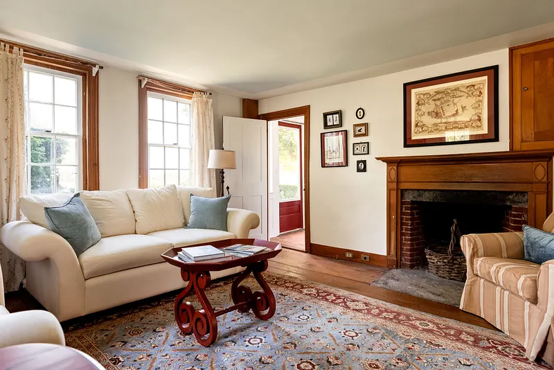 295 Smith Hill Road Photo 11