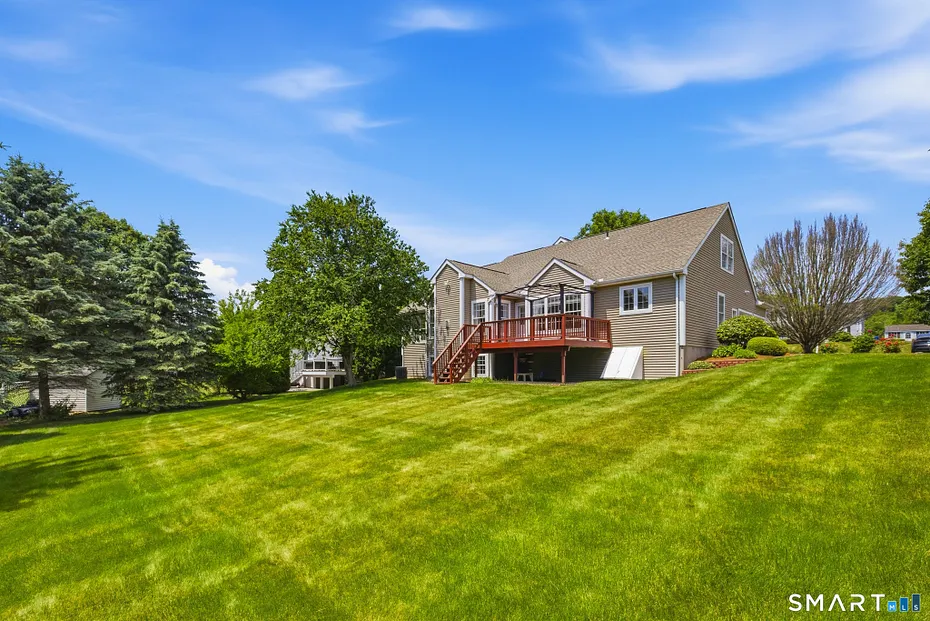 136 Talcott Ridge Road Photo 32