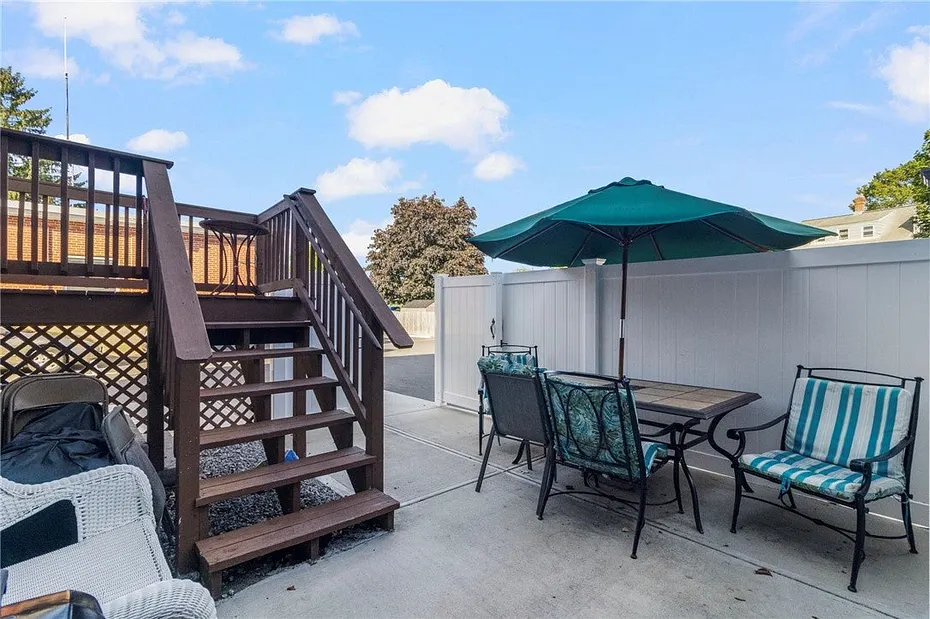 681 Providence Street Photo 43
