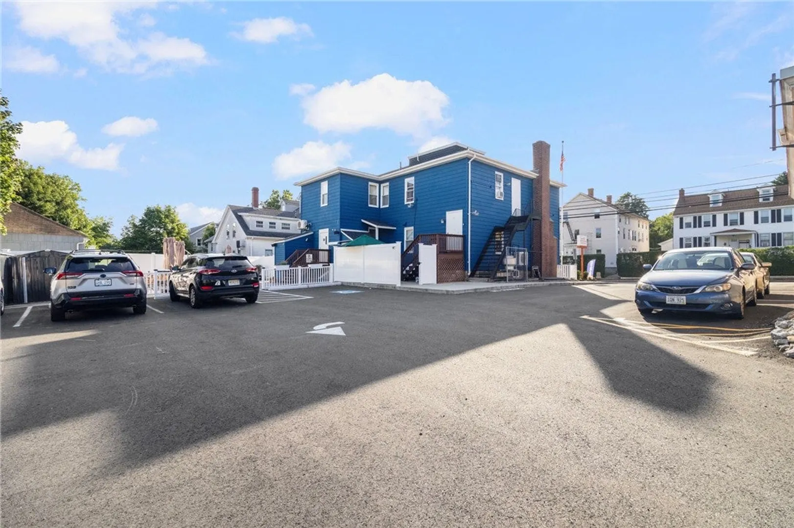 681 Providence Street Photo 9