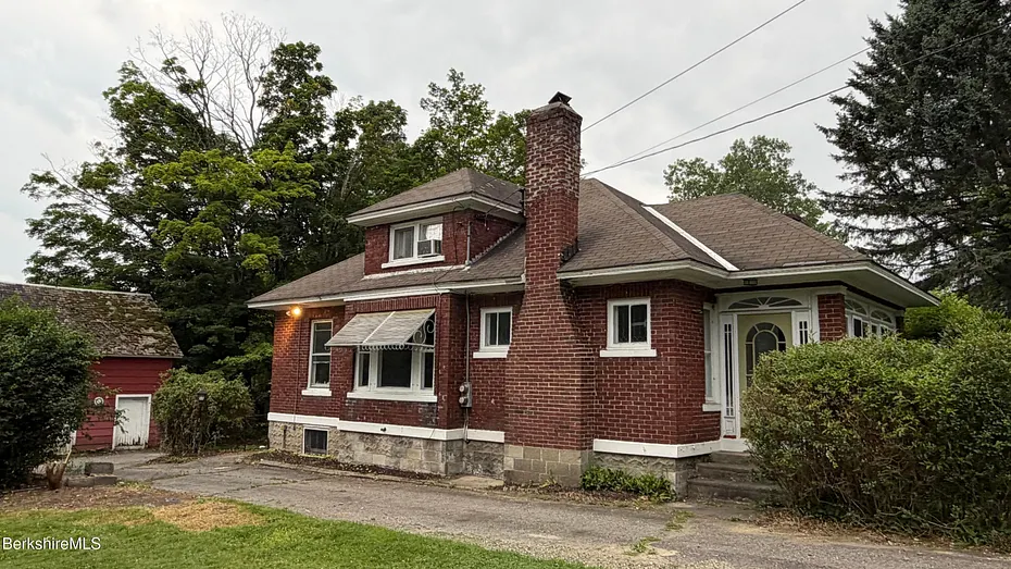 674 Mohawk Trail Photo 10
