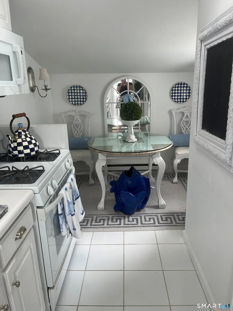 Essex Rental Photo 12