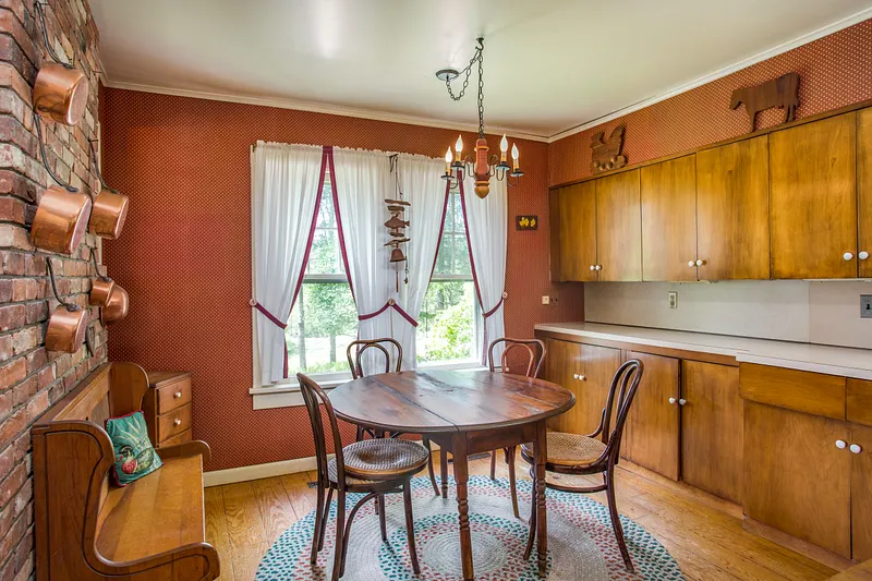520 White Oaks Rd Photo 6