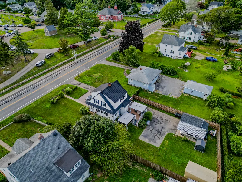 124 Beach Street Photo 21