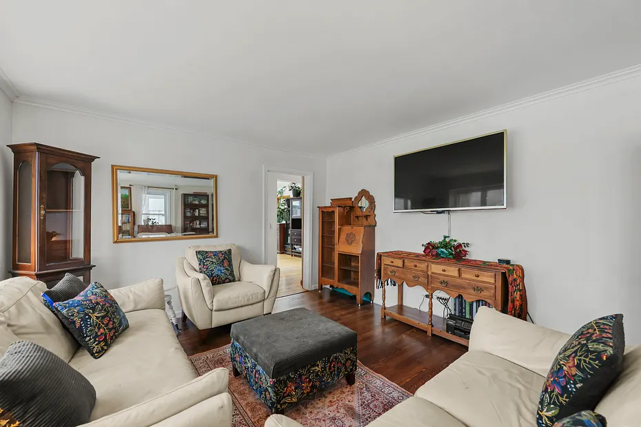 25 Calumet St Photo 12