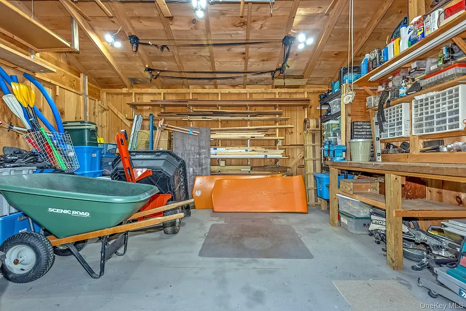 262 Macdaniel Road Photo 38