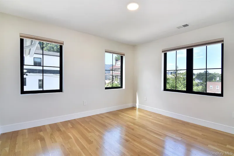 444 Sixth Avenue Photo 21