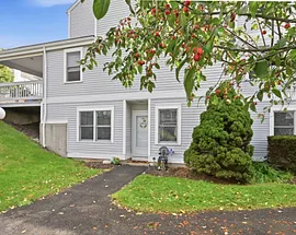 55 Mill Plain Road  #32-1