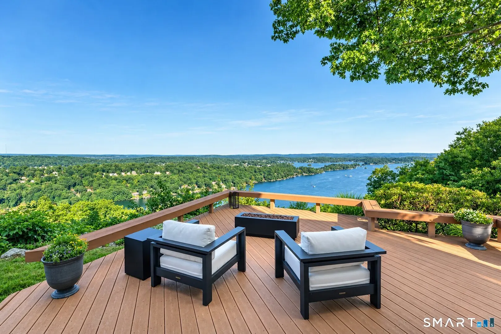 15 Alpine Drive Photo 2