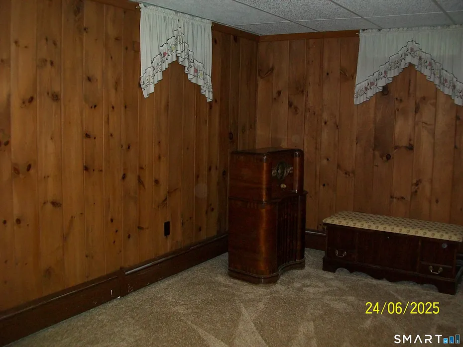 Beacon Falls Single Family Photo 12