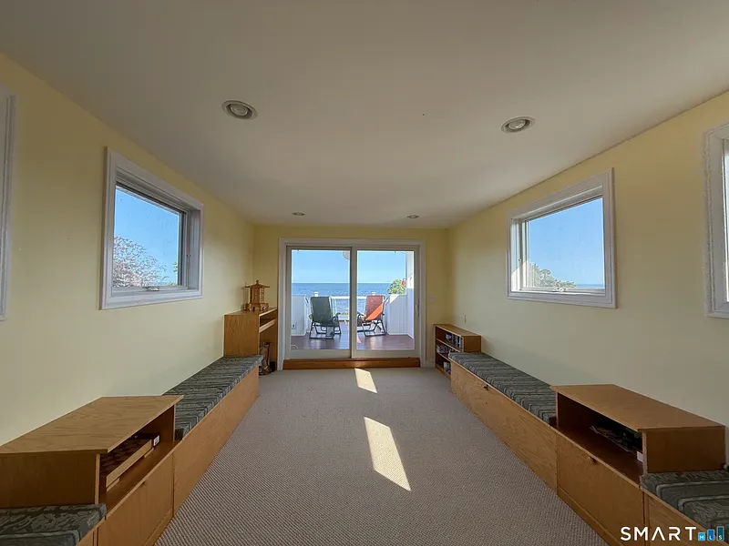 40 Hawley Avenue Photo 11