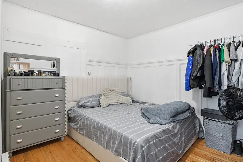 127 Dickinson Street Photo 14