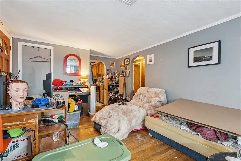 10 Hinckley Rd Photo 15