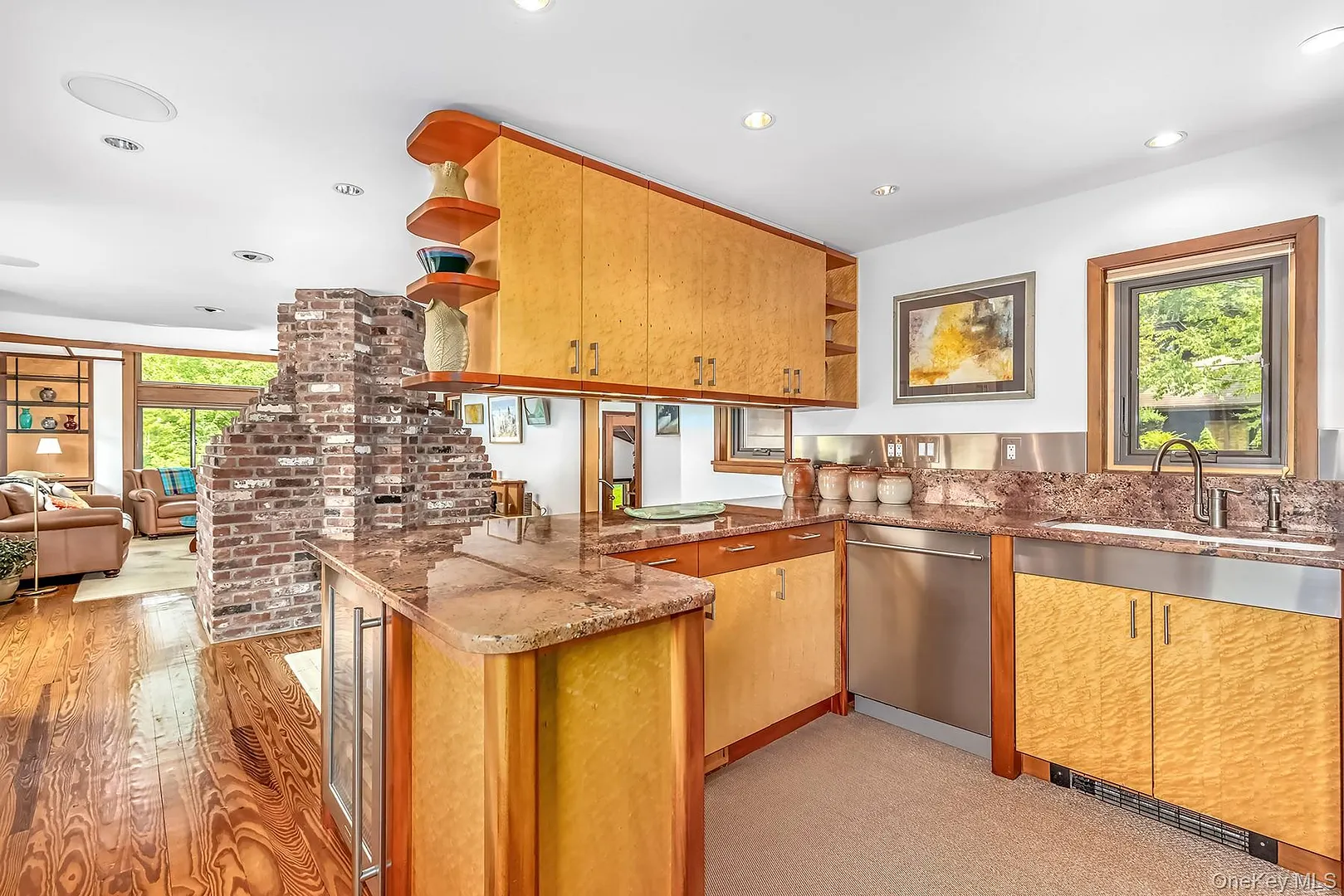 262 Macdaniel Road Photo 9