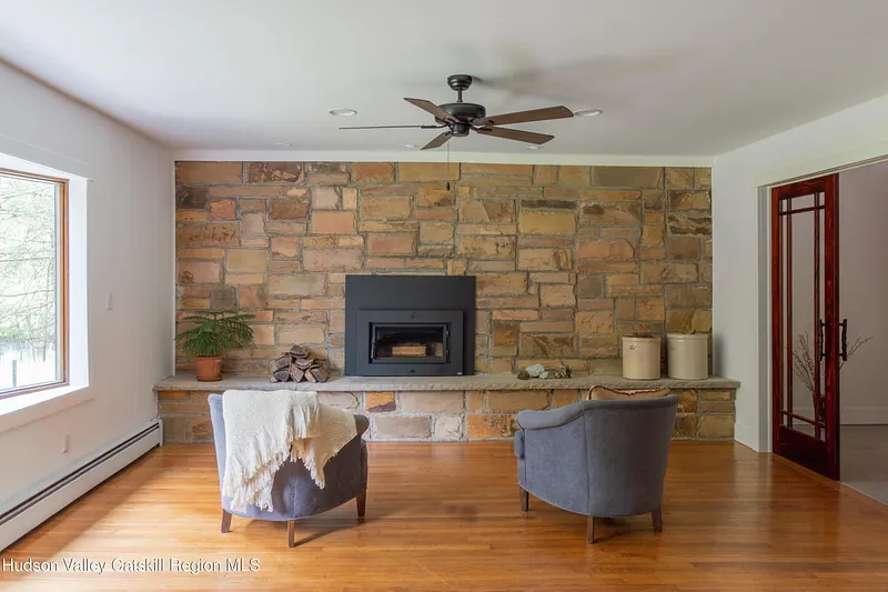 57 Anderson Road Photo 2
