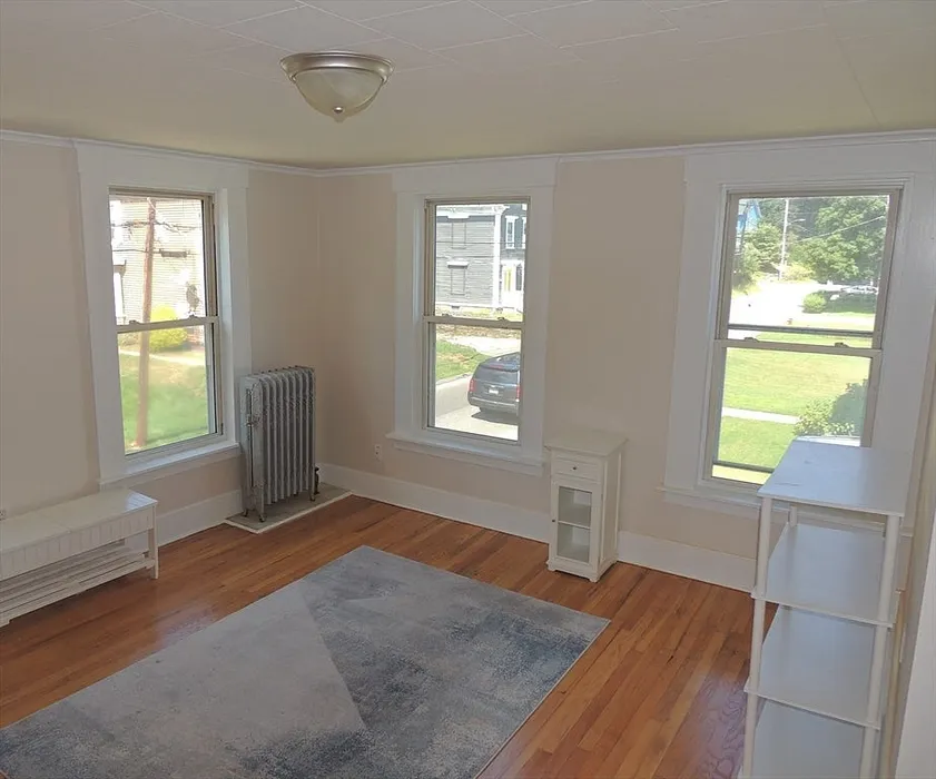 90 Quaboag St Photo 12