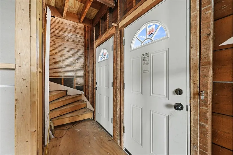 69-71 Hall St Photo 5