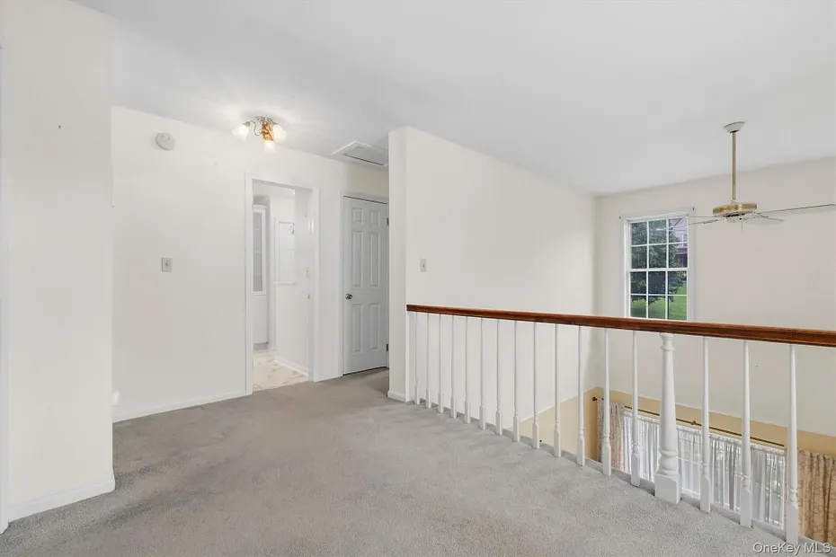1069 Wolcott Avenue Photo 20