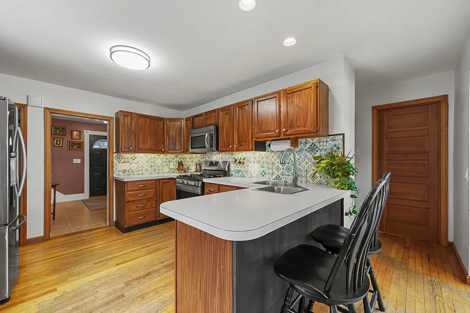 25 Calumet St Photo 19