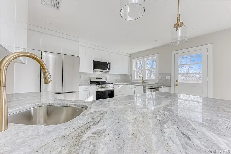 24 Gerke Avenue Photo 11