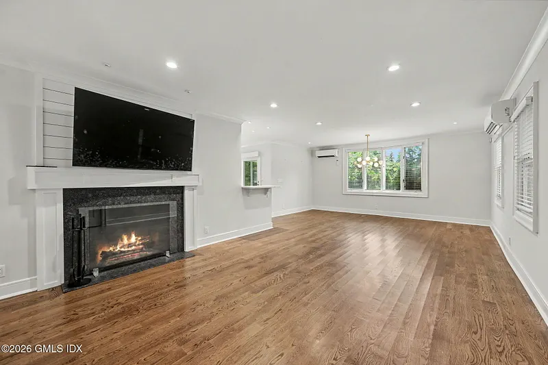 124 Shore Road Photo 5