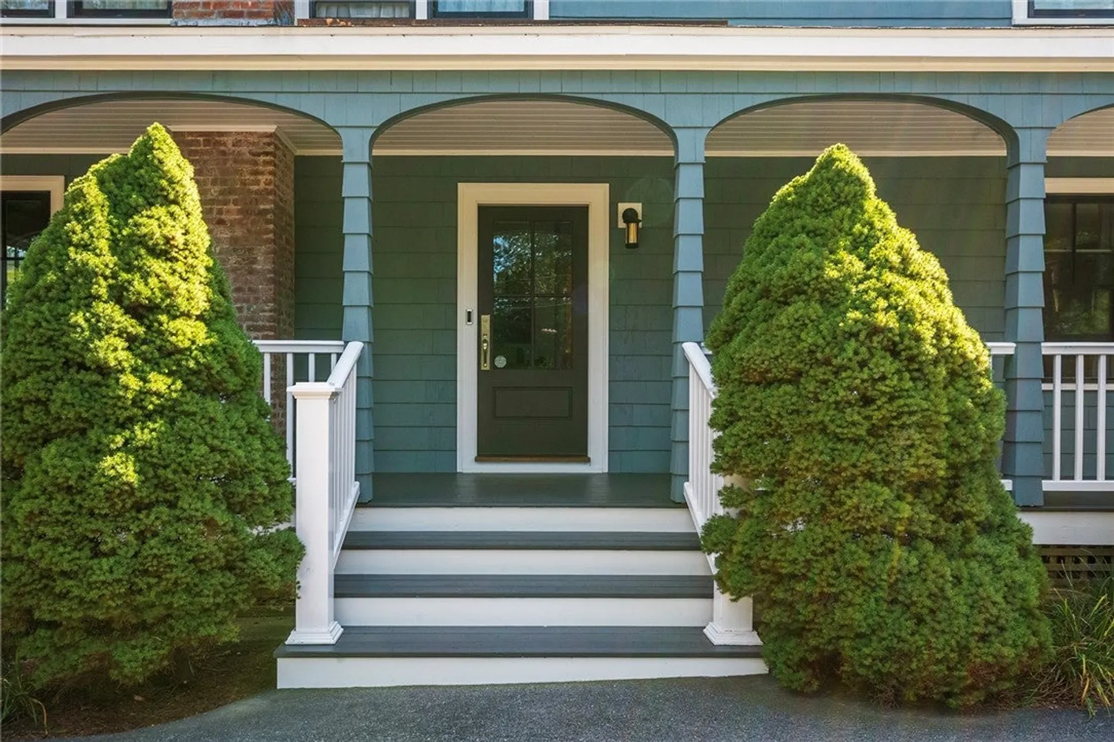 140 Aldrich Avenue Photo 10
