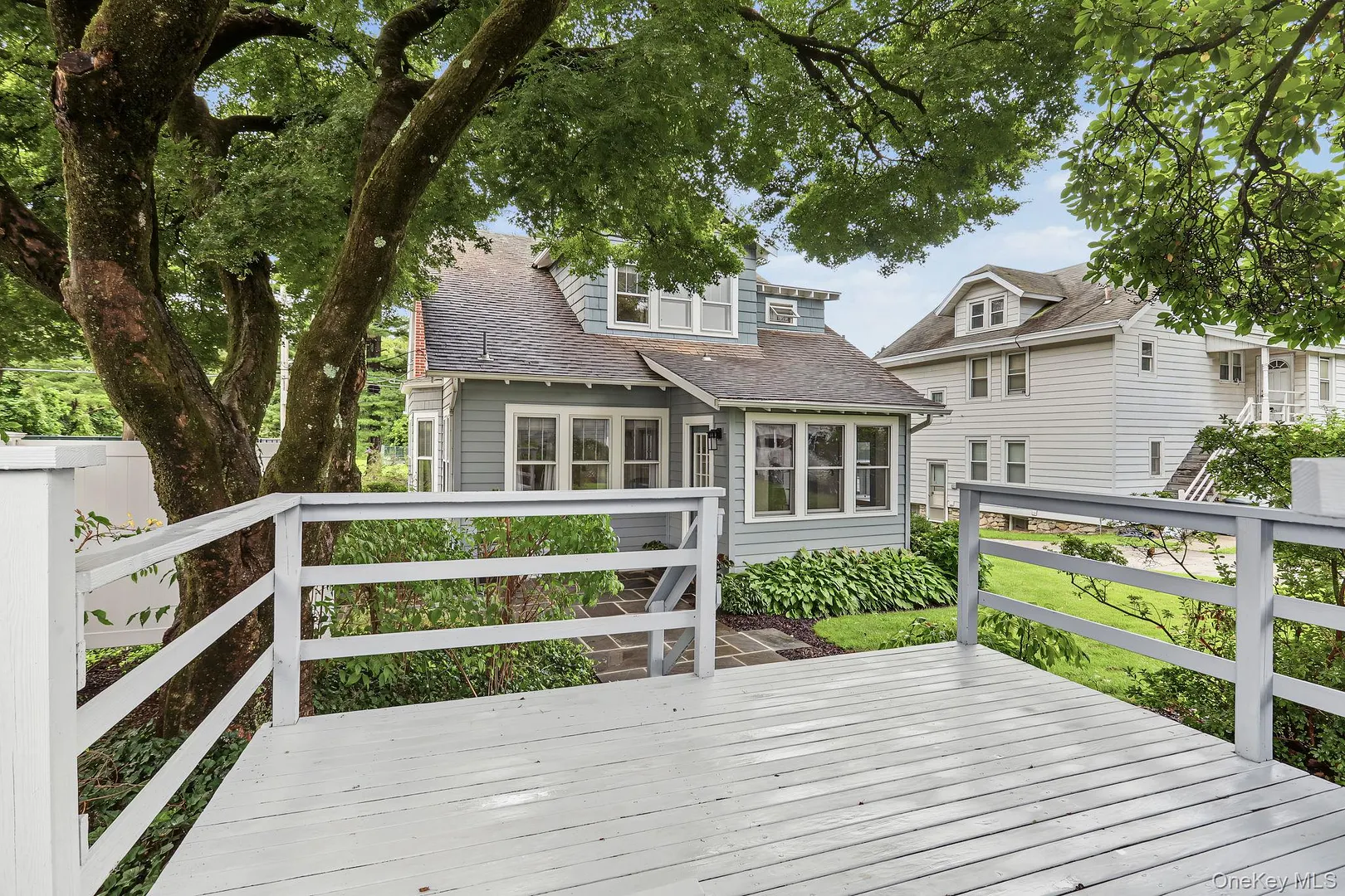 1118 Hudson Avenue Photo 22